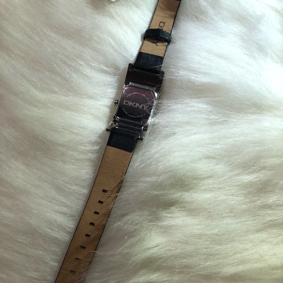 Vintage DKNY women wrist watch main image 6